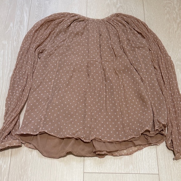 Frame Denim Blush Tan Polka Dot Peasant Long Sleeve Blouse - Picture 9 of 9